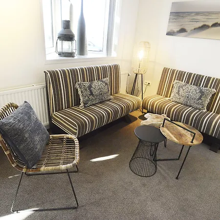 De Boei ホテル エグモント・アーン・ゼー