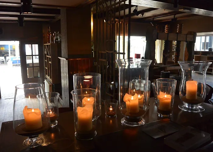 De Boei 3* 에크몬드안지